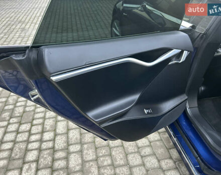 Синій Тесла Модель С, об'ємом двигуна 0 л та пробігом 132 тис. км за 16700 $, фото 17 на Automoto.ua