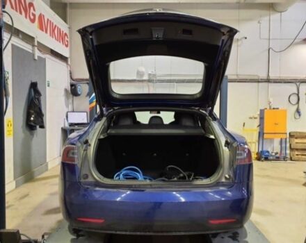 Тесла Модель С 2017 в Киеве на Automoto.ua Синий Тесла Модель С, объемом двигателя 0 л и пробегом 134 тыс. км за 15900 $, фото 3 на Automoto.ua