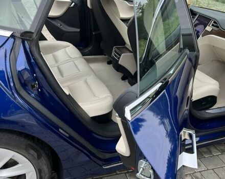 Синій Тесла Модель С, об'ємом двигуна 0 л та пробігом 49 тис. км за 42000 $, фото 31 на Automoto.ua