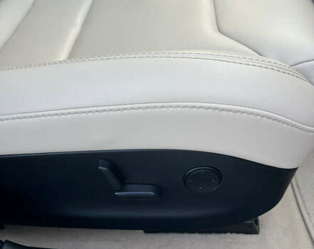 Синій Тесла Модель С, об'ємом двигуна 0 л та пробігом 206 тис. км за 24522 $, фото 23 на Automoto.ua