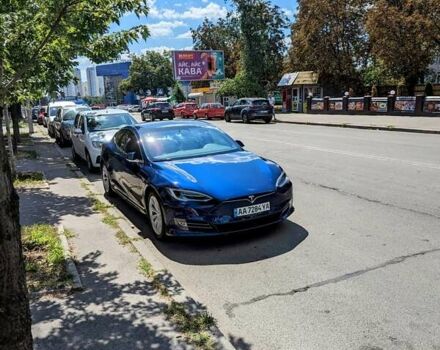 Синий Тесла Модель С, объемом двигателя 0 л и пробегом 75 тыс. км за 30000 $, фото 12 на Automoto.ua