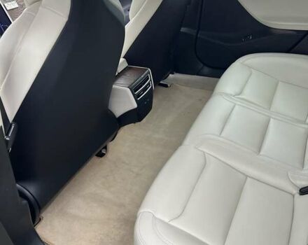 Синій Тесла Модель С, об'ємом двигуна 0 л та пробігом 49 тис. км за 42000 $, фото 38 на Automoto.ua