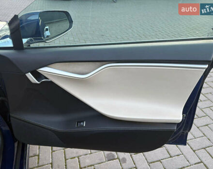 Синий Тесла Модель С, объемом двигателя 0 л и пробегом 110 тыс. км за 19300 $, фото 21 на Automoto.ua