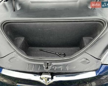 Синій Тесла Модель С, об'ємом двигуна 0 л та пробігом 49 тис. км за 42000 $, фото 18 на Automoto.ua