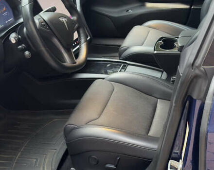 Синий Тесла Модель С, объемом двигателя 0 л и пробегом 131 тыс. км за 20300 $, фото 8 на Automoto.ua