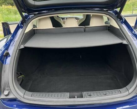 Синій Тесла Модель С, об'ємом двигуна 0 л та пробігом 49 тис. км за 42000 $, фото 10 на Automoto.ua