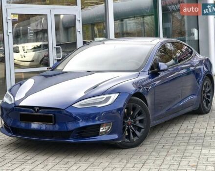 Синій Тесла Модель С, об'ємом двигуна 0 л та пробігом 126 тис. км за 18900 $, фото 2 на Automoto.ua