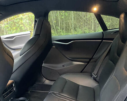 Синий Тесла Модель С, объемом двигателя 0 л и пробегом 240 тыс. км за 28300 $, фото 20 на Automoto.ua