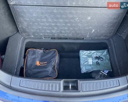 Синій Тесла Модель С, об'ємом двигуна 0 л та пробігом 103 тис. км за 26900 $, фото 26 на Automoto.ua