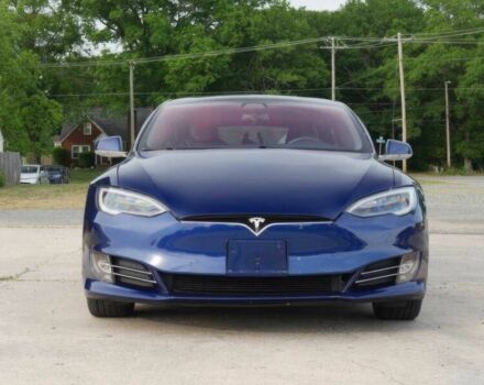 Синий Тесла Модель С, объемом двигателя 0 л и пробегом 46 тыс. км за 9100 $, фото 1 на Automoto.ua