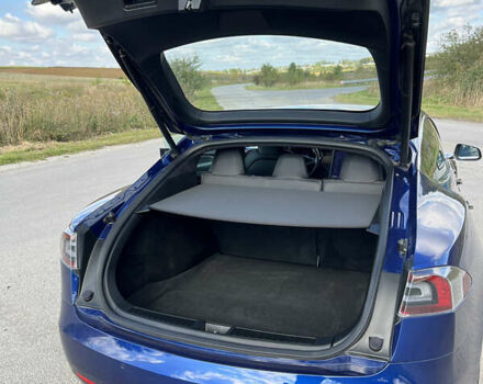 Синий Тесла Модель С, объемом двигателя 0 л и пробегом 77 тыс. км за 26700 $, фото 24 на Automoto.ua