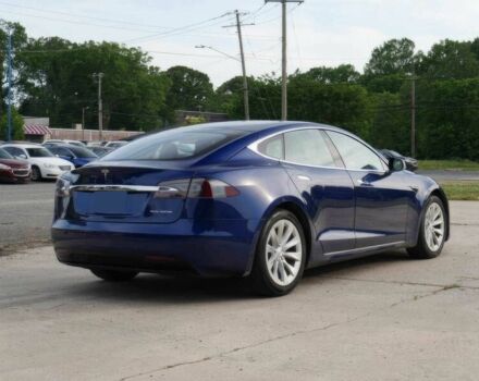 Синий Тесла Модель С, объемом двигателя 0 л и пробегом 46 тыс. км за 9100 $, фото 7 на Automoto.ua