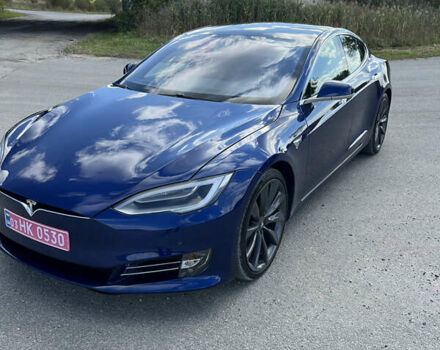 Синий Тесла Модель С, объемом двигателя 0 л и пробегом 77 тыс. км за 26700 $, фото 1 на Automoto.ua