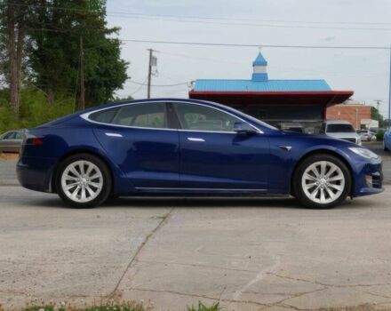 Синий Тесла Модель С, объемом двигателя 0 л и пробегом 46 тыс. км за 9100 $, фото 3 на Automoto.ua