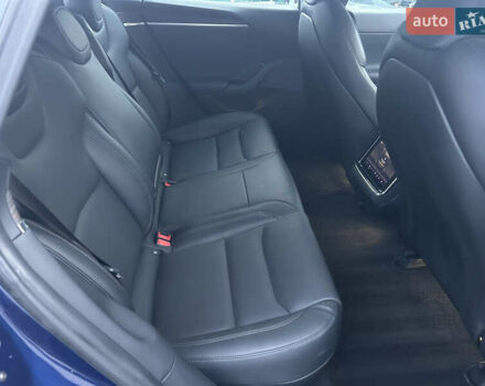 Синій Тесла Модель С, об'ємом двигуна 0 л та пробігом 12 тис. км за 42900 $, фото 26 на Automoto.ua