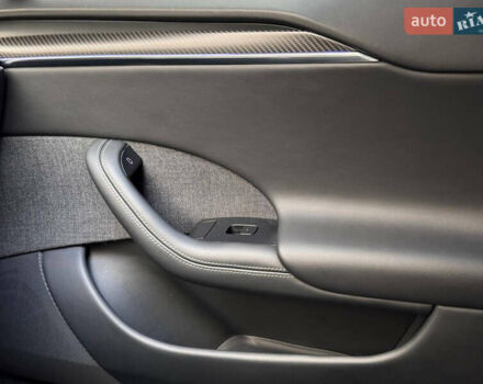 Синий Тесла Модель С, объемом двигателя 0 л и пробегом 36 тыс. км за 50000 $, фото 33 на Automoto.ua