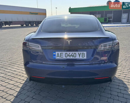 Синий Тесла Модель С, объемом двигателя 0 л и пробегом 24 тыс. км за 53000 $, фото 3 на Automoto.ua