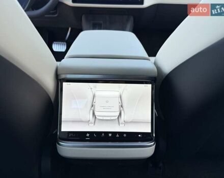 Синий Тесла Модель С, объемом двигателя 0 л и пробегом 1 тыс. км за 52500 $, фото 18 на Automoto.ua