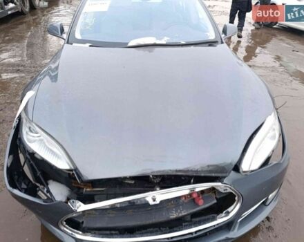 Синій Тесла Модель С, об'ємом двигуна 0 л та пробігом 250 тис. км за 8500 $, фото 1 на Automoto.ua