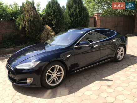 Тесла Модель С 2013 у Полтаві на Automoto.ua Синій Тесла Модель С, об'ємом двигуна 0 л та пробігом 340 тис. км за 13500 $, фото 1 на Automoto.ua