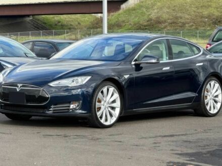 Синий Тесла Модель С, объемом двигателя 0 л и пробегом 86 тыс. км за 6000 $, фото 1 на Automoto.ua