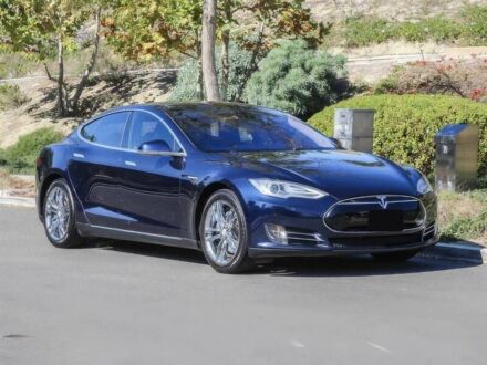 Синий Тесла Модель С, объемом двигателя 0 л и пробегом 84 тыс. км за 6100 $, фото 1 на Automoto.ua