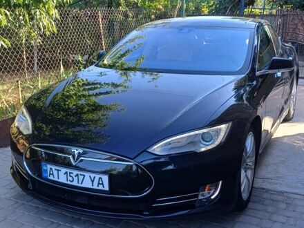 Тесла Модель С 2014 у Запоріжжя на Automoto.ua Синій Тесла Модель С, об'ємом двигуна 0 л та пробігом 147 тис. км за 12900 $, фото 1 на Automoto.ua