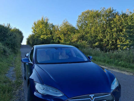 Синий Тесла Модель С, объемом двигателя 0 л и пробегом 139 тыс. км за 13900 $, фото 1 на Automoto.ua