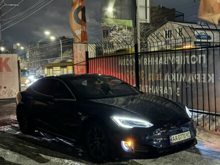 Тесла Модель С 2015 в Киеве на Automoto.ua Синий Тесла Модель С, объемом двигателя 0 л и пробегом 140 тыс. км за 19999 $, фото 1 на Automoto.ua