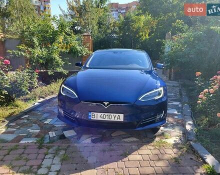 Синий Тесла Модель С, объемом двигателя 0 л и пробегом 139 тыс. км за 16200 $, фото 1 на Automoto.ua