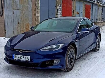 Синий Тесла Модель С, объемом двигателя 0 л и пробегом 0 тыс. км за 16000 $, фото 1 на Automoto.ua