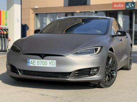 Тесла Модель С 2016 в Днепре (Днепропетровске) на Automoto.ua Синий Тесла Модель С, объемом двигателя 0 л и пробегом 200 тыс. км за 17900 $, фото 1 на Automoto.ua
