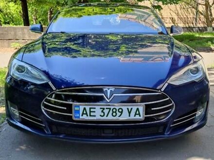 Синий Тесла Модель С, объемом двигателя 0 л и пробегом 150 тыс. км за 17500 $, фото 1 на Automoto.ua