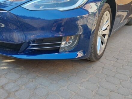 Синий Тесла Модель С, объемом двигателя 0 л и пробегом 164 тыс. км за 20799 $, фото 1 на Automoto.ua