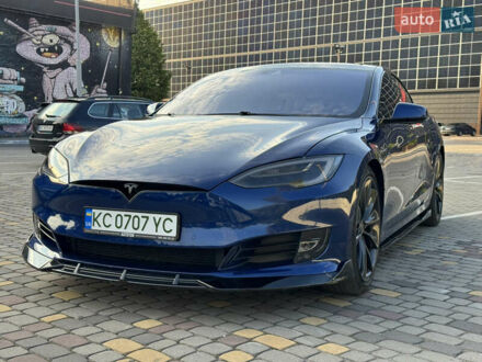 Тесла Модель С 2016 в Луцке на Automoto.ua Синий Тесла Модель С, объемом двигателя 0 л и пробегом 195 тыс. км за 17500 $, фото 1 на Automoto.ua