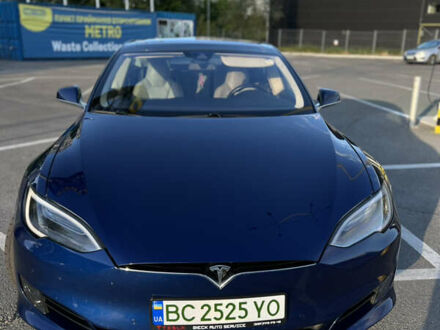 Синий Тесла Модель С, объемом двигателя 0 л и пробегом 68 тыс. км за 24200 $, фото 1 на Automoto.ua