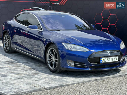 Тесла Модель С 2016 у Дніпро (Дніпропетровську) на Automoto.ua Синій Тесла Модель С, об'ємом двигуна 0 л та пробігом 200 тис. км за 14444 $, фото 1 на Automoto.ua