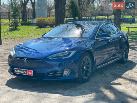 Тесла Модель С 2017 в Киеве на Automoto.ua Синий Тесла Модель С, объемом двигателя 0 л и пробегом 105 тыс. км за 15990 $, фото 1 на Automoto.ua