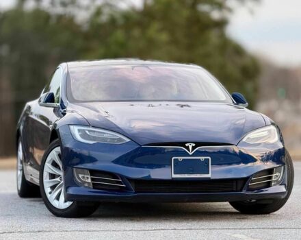 Синий Тесла Модель С, объемом двигателя 0 л и пробегом 58 тыс. км за 10150 $, фото 1 на Automoto.ua