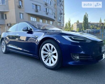 Синий Тесла Модель С, объемом двигателя 0 л и пробегом 132 тыс. км за 22500 $, фото 1 на Automoto.ua