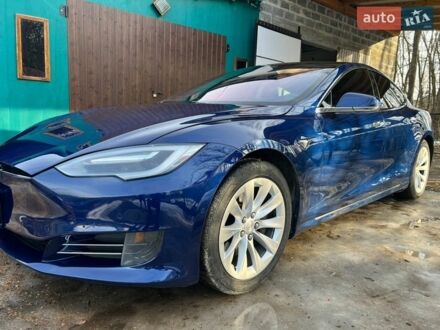Синий Тесла Модель С, объемом двигателя 0 л и пробегом 200 тыс. км за 14950 $, фото 1 на Automoto.ua