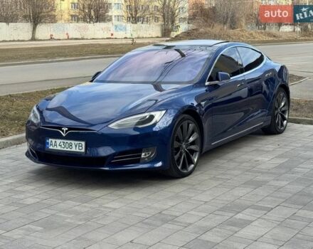 Синий Тесла Модель С, объемом двигателя 0 л и пробегом 119 тыс. км за 21500 $, фото 1 на Automoto.ua