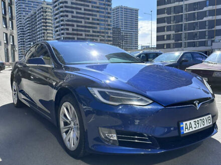 Тесла Модель С 2017 у Києві на Automoto.ua Синій Тесла Модель С, об'ємом двигуна 0 л та пробігом 229 тис. км за 15990 $, фото 1 на Automoto.ua