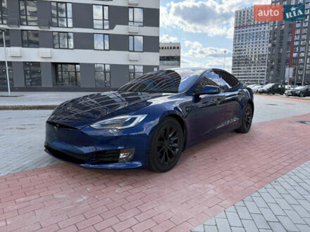 Тесла Модель С 2017 в Киеве на Automoto.ua Синий Тесла Модель С, объемом двигателя 0 л и пробегом 150 тыс. км за 17500 $, фото 1 на Automoto.ua