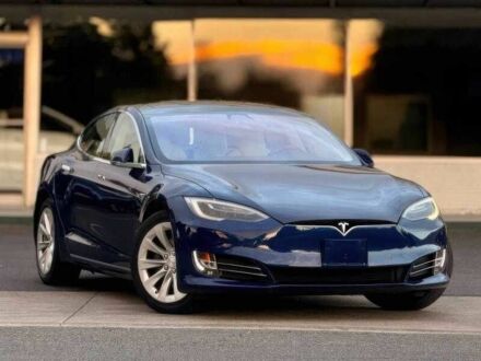 Синий Тесла Модель С, объемом двигателя 0 л и пробегом 88 тыс. км за 9000 $, фото 1 на Automoto.ua