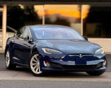 Синий Тесла Модель С, объемом двигателя 0 л и пробегом 88 тыс. км за 9000 $, фото 1 на Automoto.ua