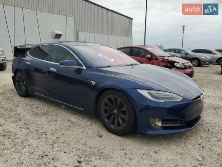 Тесла Модель С 2018 у Києві на Automoto.ua Синій Тесла Модель С, об'ємом двигуна 0 л та пробігом 56 тис. км за 9000 $, фото 1 на Automoto.ua