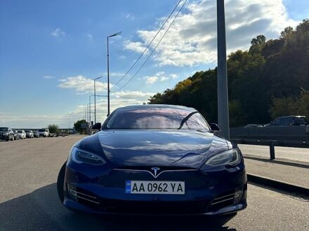 Тесла Модель С 2018 у Києві на Automoto.ua Синій Тесла Модель С, об'ємом двигуна 0 л та пробігом 56 тис. км за 25000 $, фото 1 на Automoto.ua