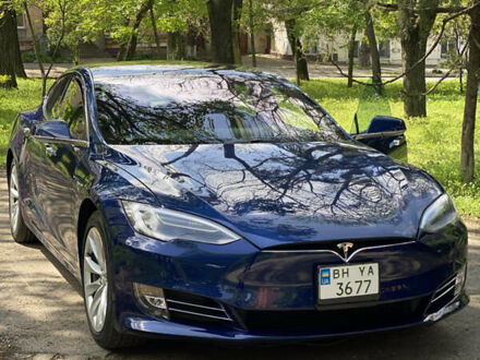 Тесла Модель С 2019 в Одессе на Automoto.ua Синий Тесла Модель С, объемом двигателя 0 л и пробегом 38 тыс. км за 27000 $, фото 1 на Automoto.ua