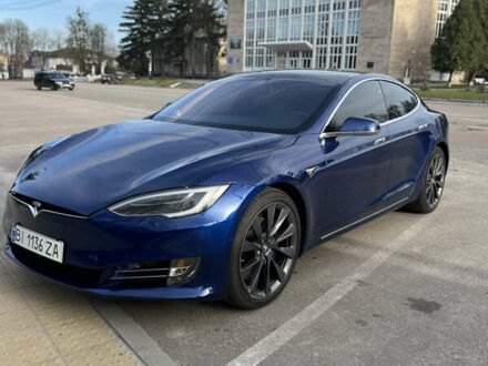 Синий Тесла Модель С, объемом двигателя 0 л и пробегом 100 тыс. км за 29000 $, фото 1 на Automoto.ua